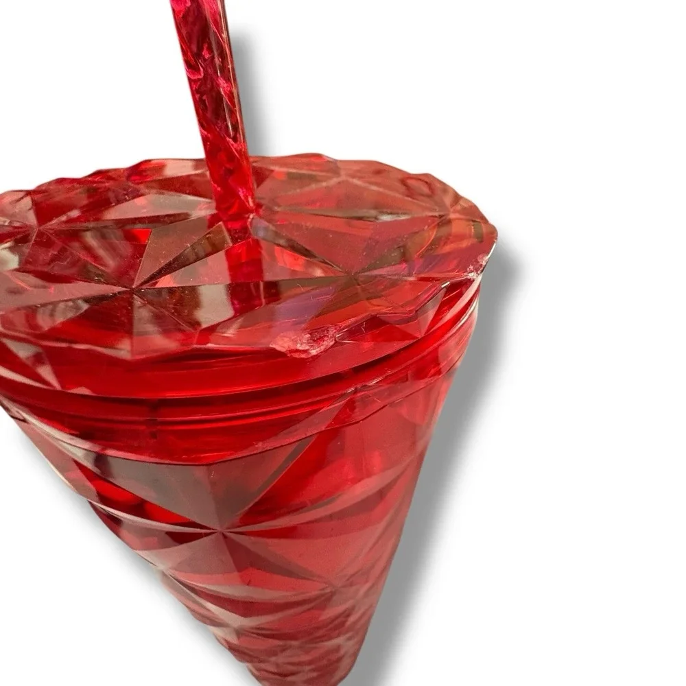 Starbucks Christmas 2023 Red Diamond Prism‎ Crystal Tumbler Cold Cup 24oz Venti